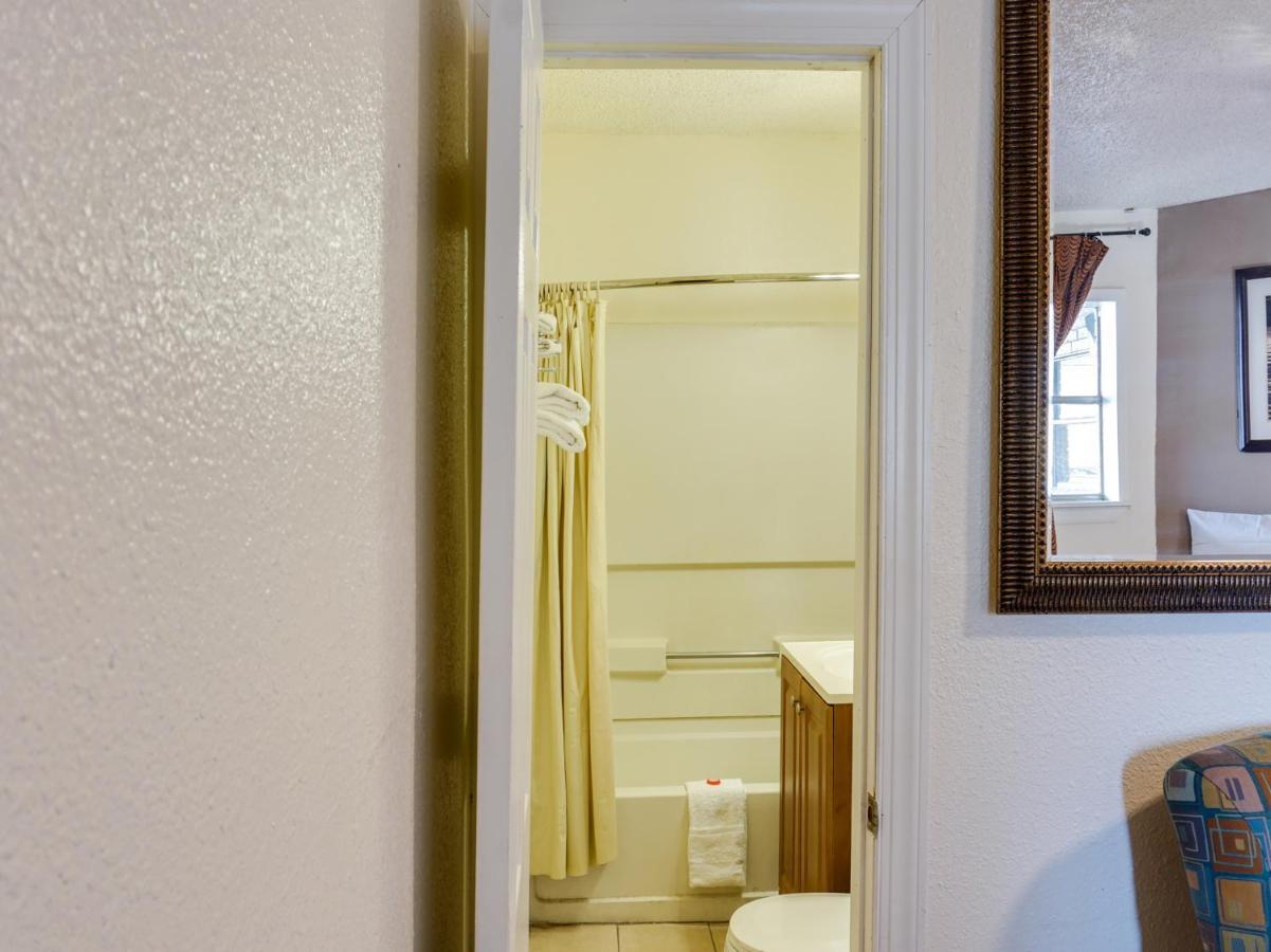 Oyo Hotel Austin Street Giddings Luaran gambar
